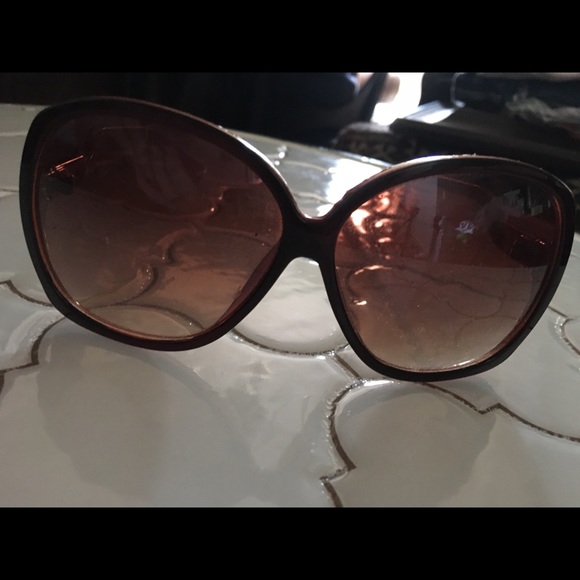 Brown oversized sunglasses Sunnies Shades - Picture 2 of 7
